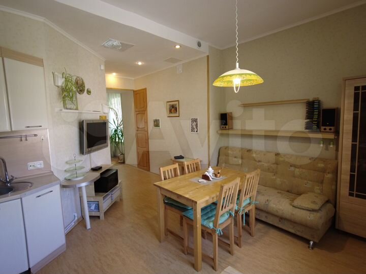 2-к. квартира, 82,7 м², 2/2 эт.