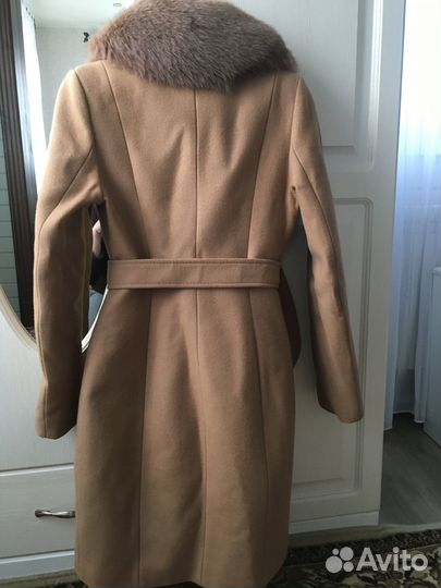 Пальто женское из кашемира с мехом