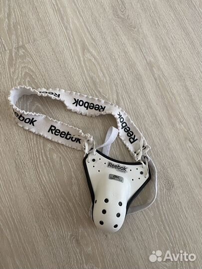 Ракушка хоккейная sr