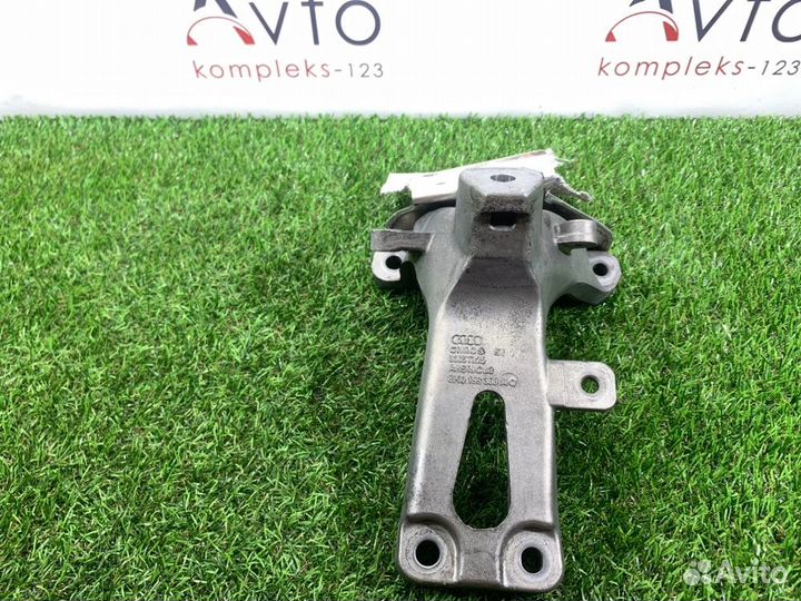 Кронштейн двигателя Audi Q5 8R ccwa 2009