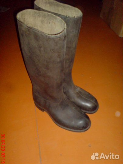 Резиновые сапоги