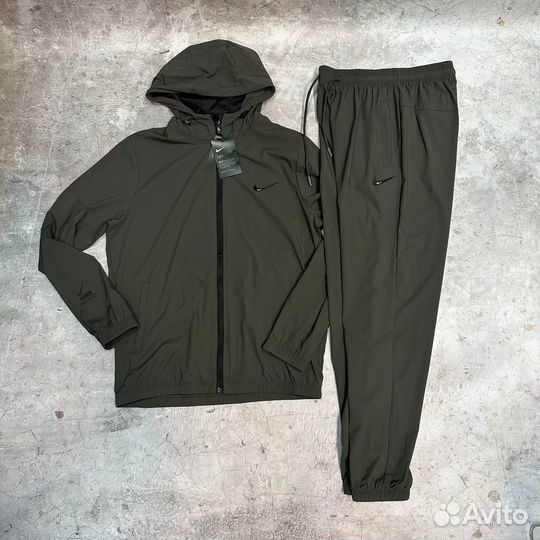 Спортивный костюм Nike