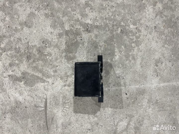 Блок управления бензонасосом ford focus 3