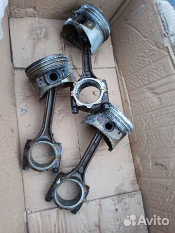 Поршень в сборе с шатуном 2.4 g4js