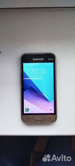 Телефон Samsung galaxy j1 mini prime