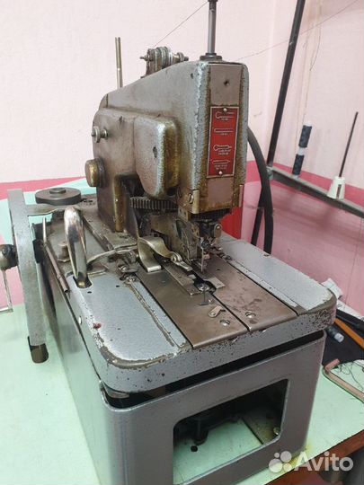 Петельная машина 