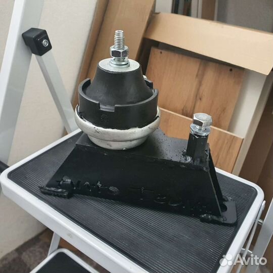 Опора двигателя civic 8 5d (гидравлическая)