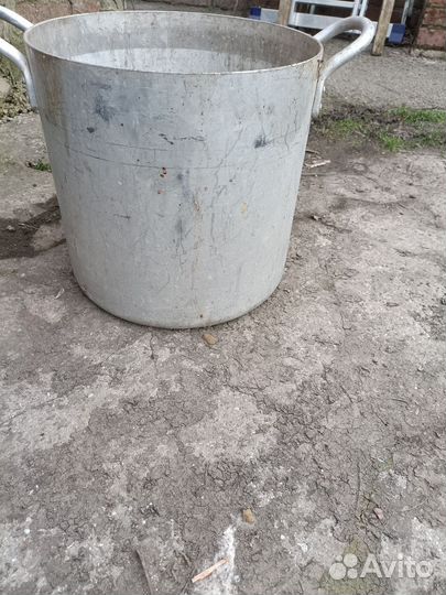 Кастрюля алюминиевая