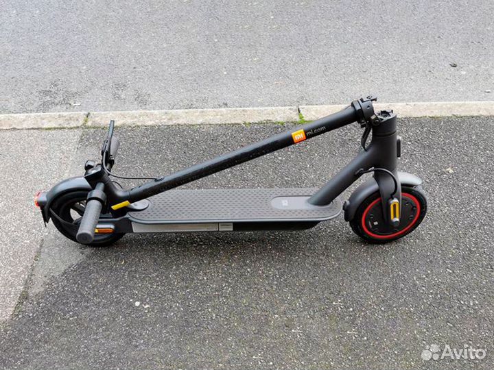Электросамокат Xiaomi Mi Electric Scooter Pro 2