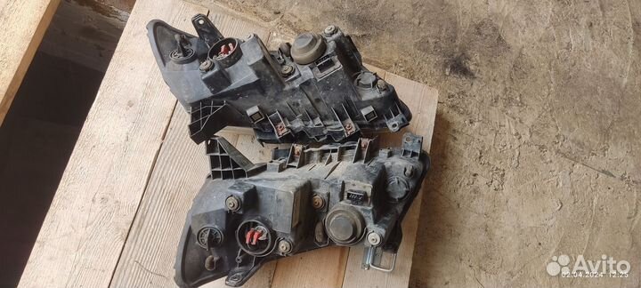 Продам фары на джили emgrand ec 7