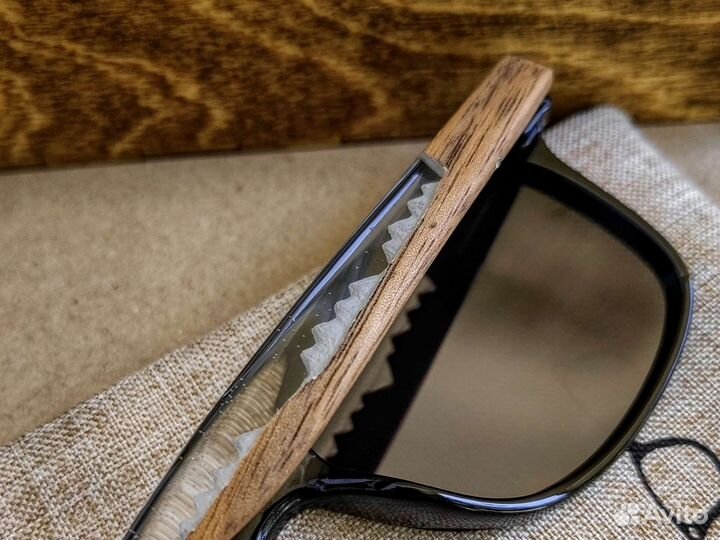 Солнцезащитные очки 