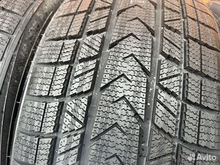 Tourador Winter Pro Max 225/40 R18 95V