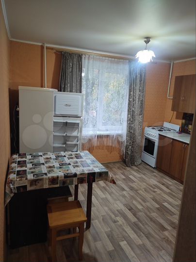 1-к. квартира, 37 м², 1/10 эт.