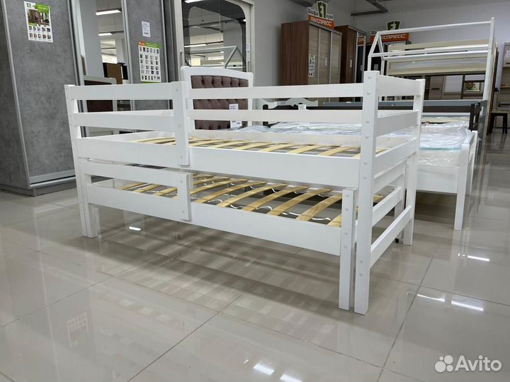 Кровать из массива бука для 2-х детей