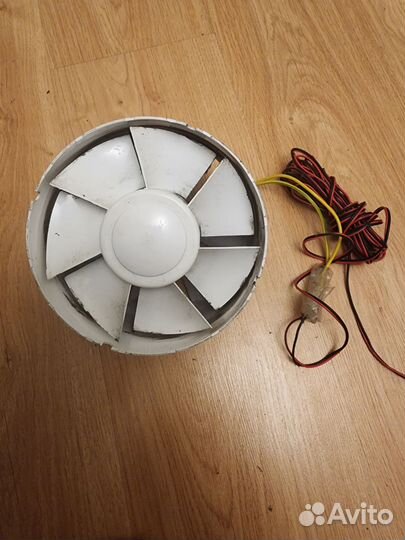 Вентилятор вытяжной 150мм 360 кубов