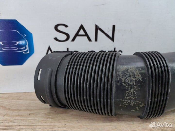 Патрубок воздушного фильтра Bmw X5 Рест E70 рест