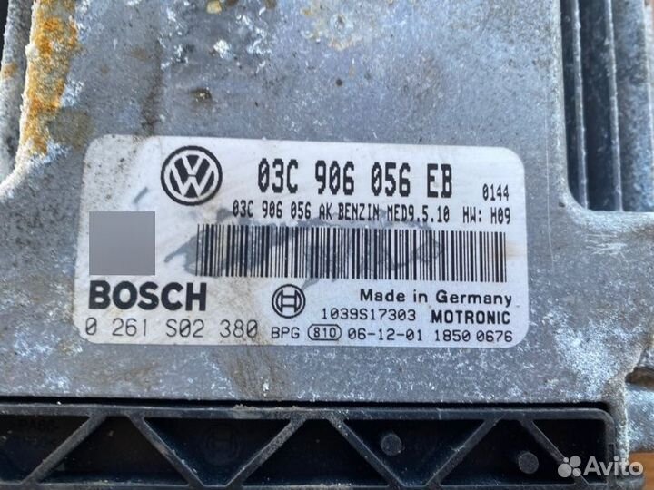 Блок управления двс Skoda Octavia liftback A5 BLF