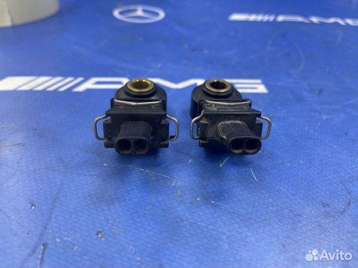 Датчик детонации Mercedes E550 W211 M273 273.960