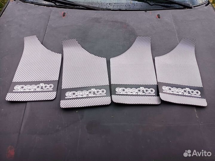 Брызговики универсальные