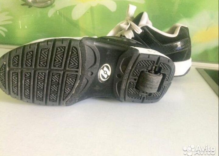 Кроссовки-ролики Heelys оригинал. Почти новые