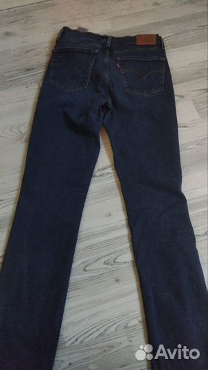 Джинсы женские levis 724 -27р