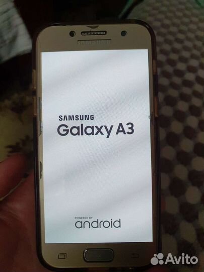 Телефон Samsung А 3