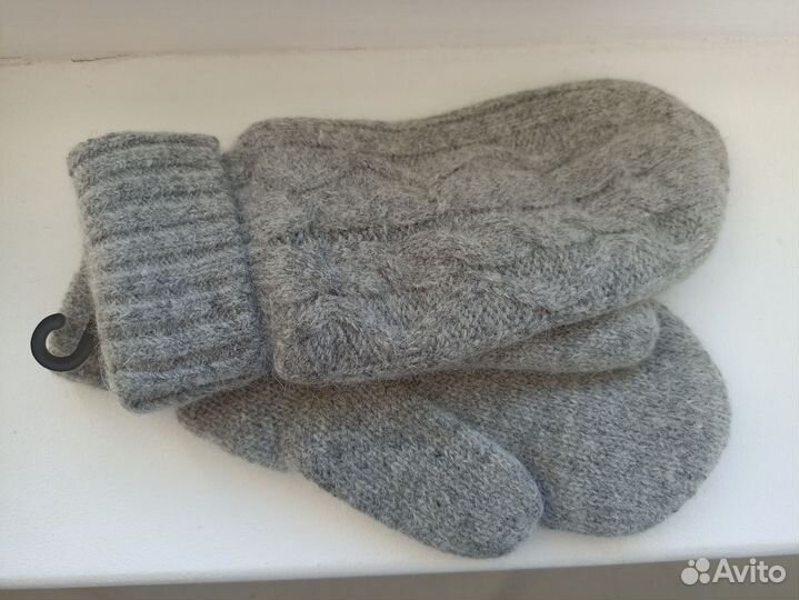 Варежки новые