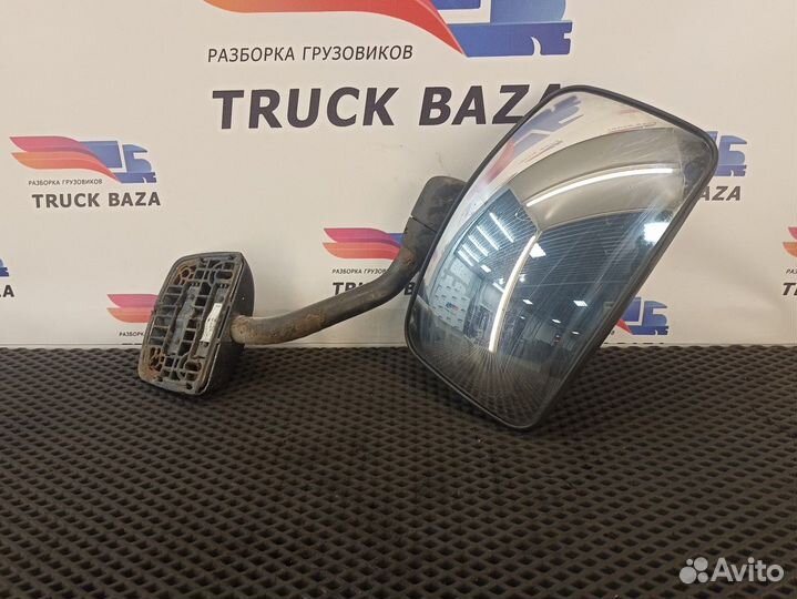 1746678 Зеркало бордюрное