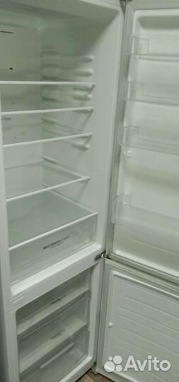 Холодильник LG премиум класса на гарантии