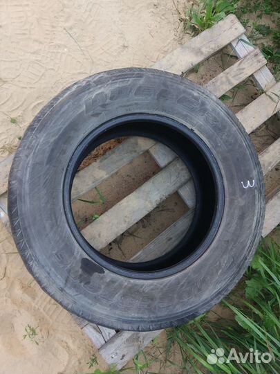 Bridgestone Dueler H/L 265/65 R17