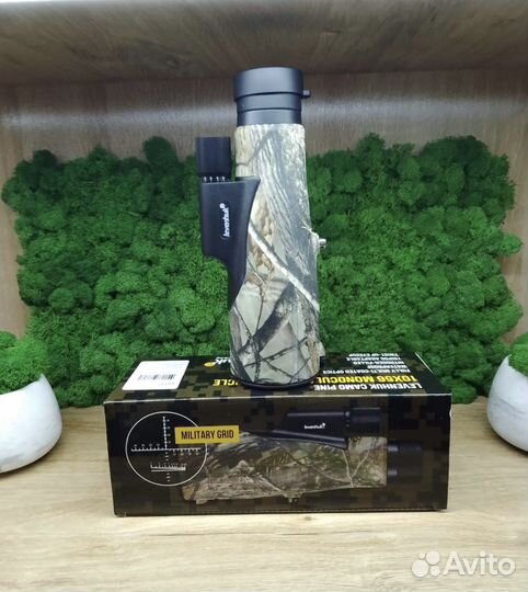 Монокуляр Levenhuk 10x56 с сеткой