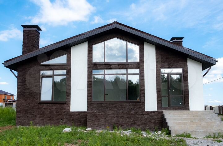 Дом 105 м² на участке 8 сот.