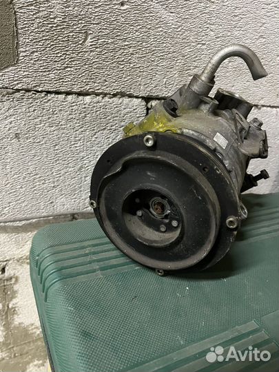 Компрессор кондиционера Toyota Estima 4472601148