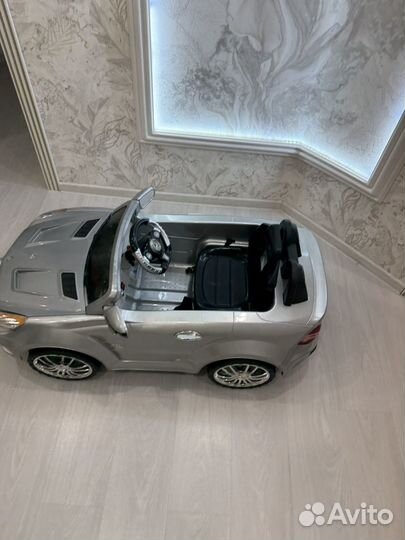 Детский электромобиль