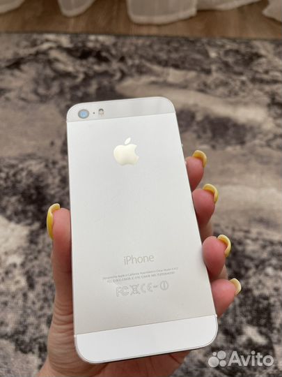 iPhone 5S, 16 ГБ