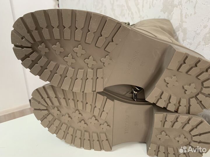 Зимние женские сапоги 38 новые