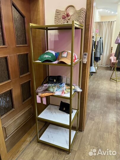 Стеллаж с полками