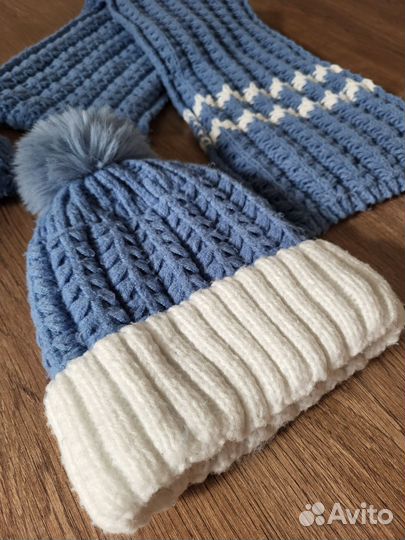 Комплект шапка и шарф, руковички