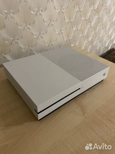 Xbox One S