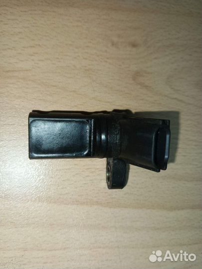 Датчик положения распредвала Nissan Almera N16 200