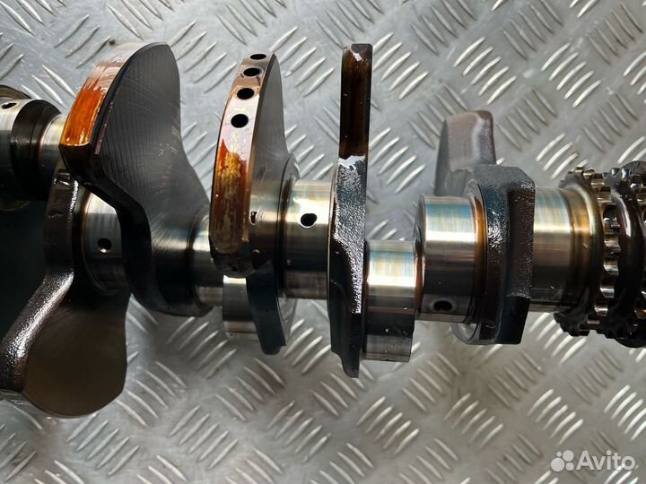 Коленвал Audi A6 2.4 bdw