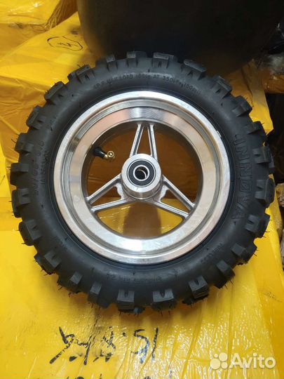 Переднее колесо Kugoo M5