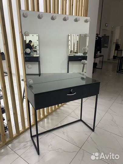 Гримерное зеркало