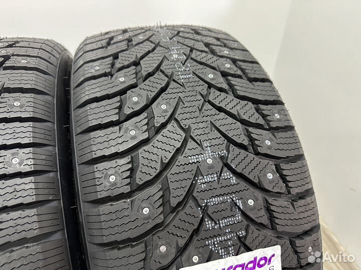Tourador Ice Star TSW1 245/40 R18 и 265/35 R18 97T