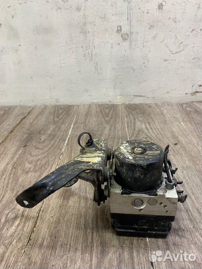 Блок abs Ford Fiesta хэтчбек 3-Х дв. kvja 2011