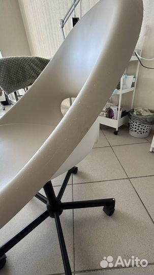 Офисное кресло