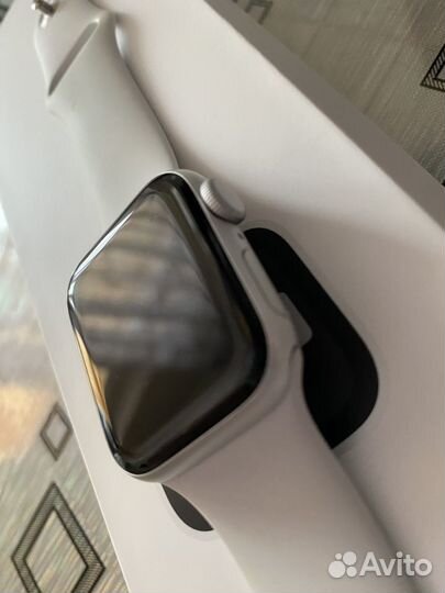 Часы apple watch se 2 40 mm