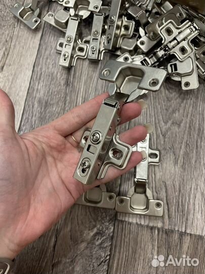 Петли для дверей