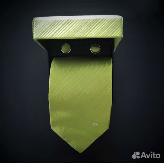 Набор: галстук и запонки
