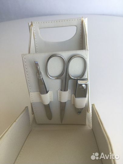 Новый. Маникюрный набор подарочный/дорожный